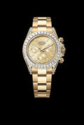 Classic Yellow 18 ct yellow gold with lugs set with diamonds